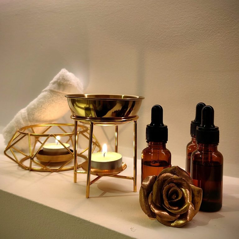 Aromatherapy Thai Massage Ibiza | Masaje Tailandés con Aromaterapia
